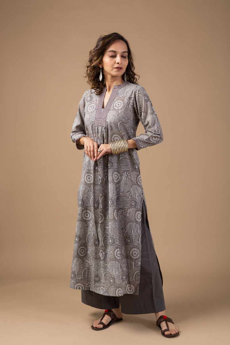 Image for Kusvaa Wkr019 Maheyi Cotton Block Print Kurta Closeup 2