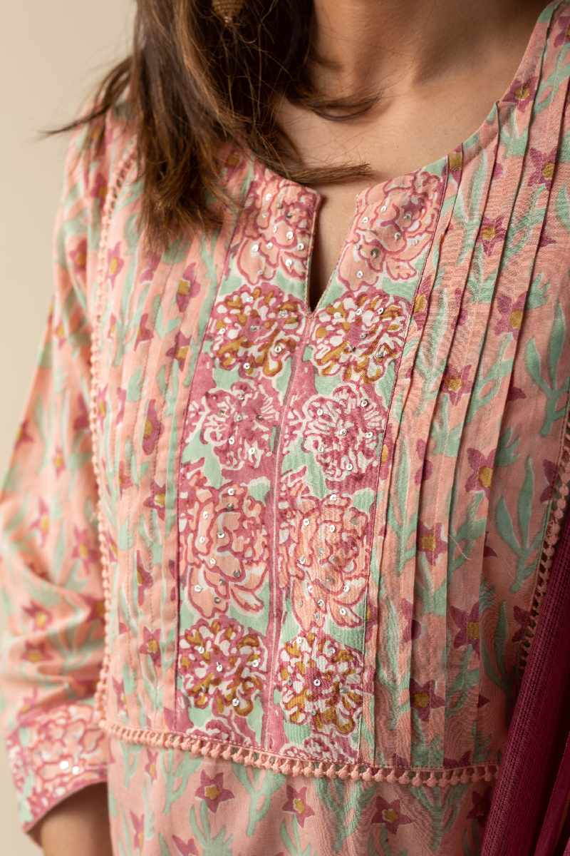 Image for Kusvaa Wkr022 Humera Cotton Block Print Kurta Side