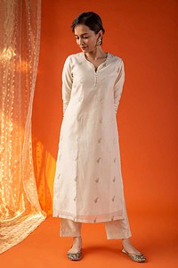 Image for Kusvaa Cood024 Vamika Chanderi Kurta Pant Set Front