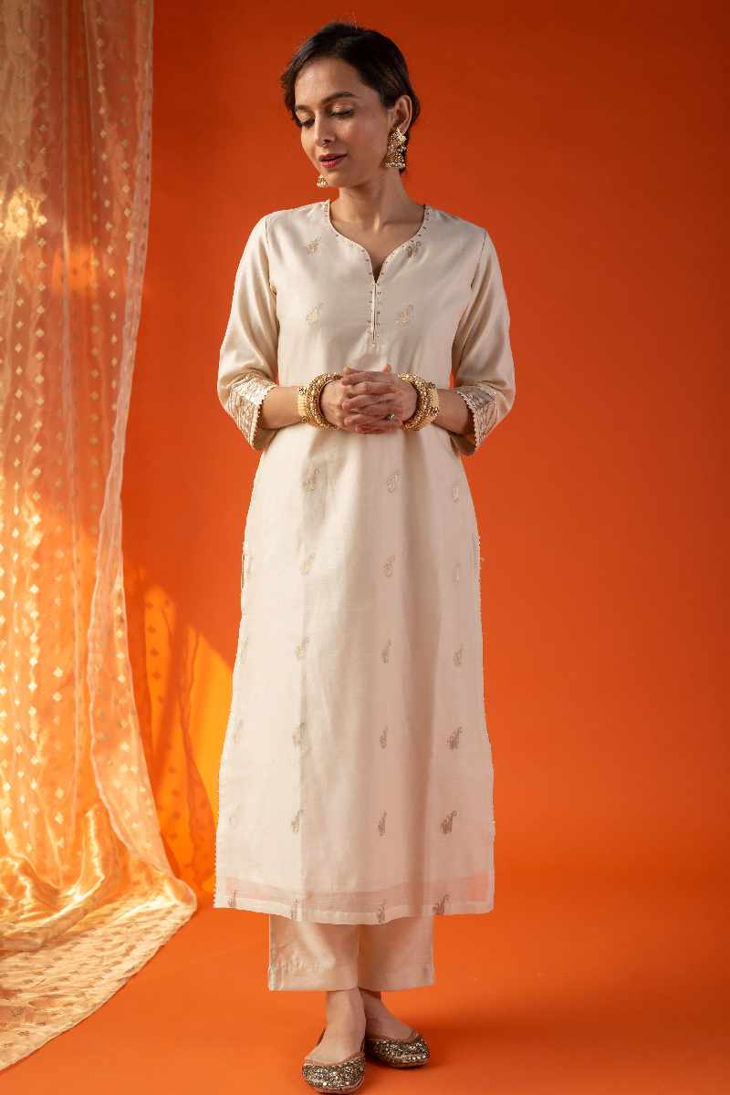 Image for Kusvaa Cood024 Vamika Chanderi Kurta Pant Set Side