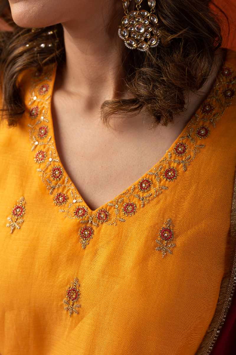 Image for Kusvaa Cood025 Vabyasri Chanderi Kurta Pant Set Neck