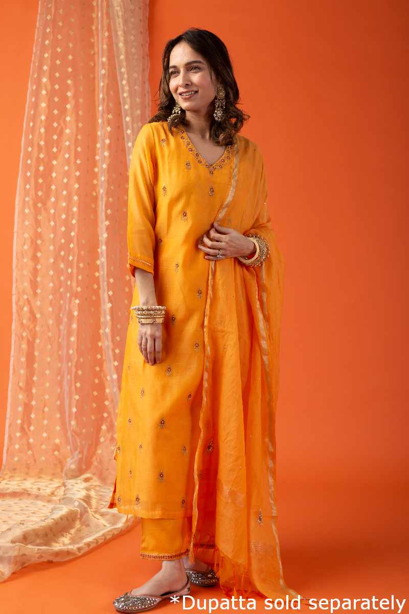Image for Kusvaa Cood025 Vabyasri Chanderi Kurta Pant Set Sitting New