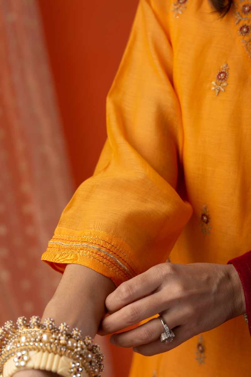 Image for Kusvaa Cood025 Vabyasri Chanderi Kurta Pant Set Sleeves