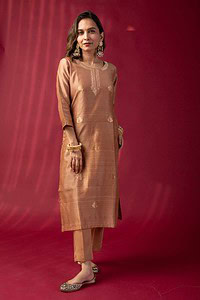 Image for Kusvaa Cood028 Oviya Silk Kurta Pant Set Front