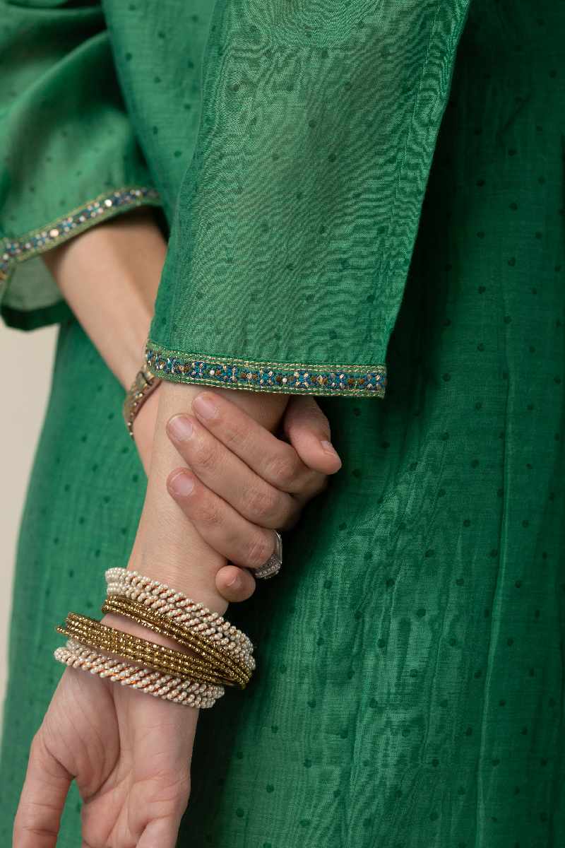 Image for Kusvaa Cood029 Zarna Chanderi Kurta Pant Set Closeup 2