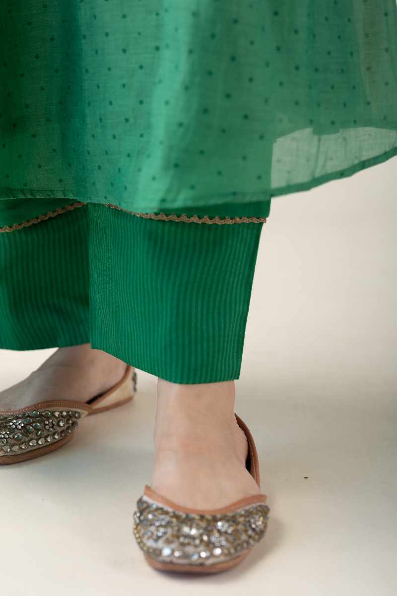 Image for Kusvaa Cood029 Zarna Chanderi Kurta Pant Set Closeup 3