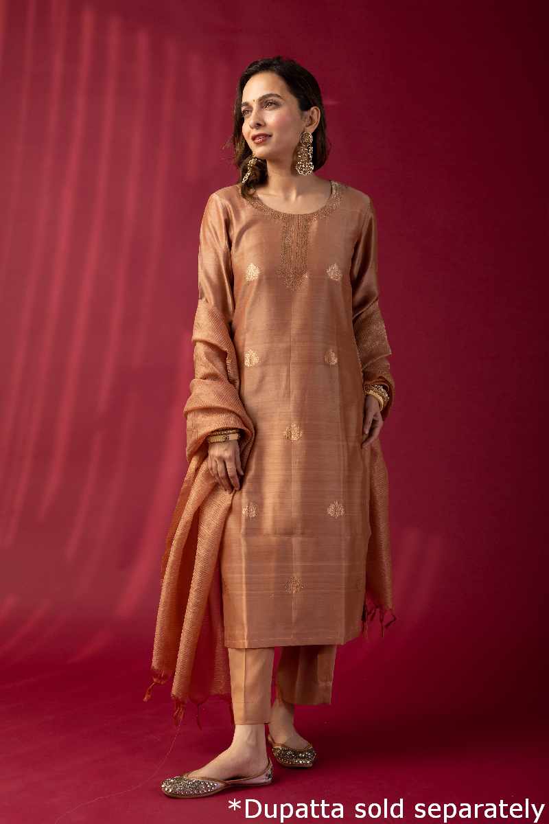 Image for Kusvaa Cood030 Oviya Silk Kurta Pant Set Sitting New