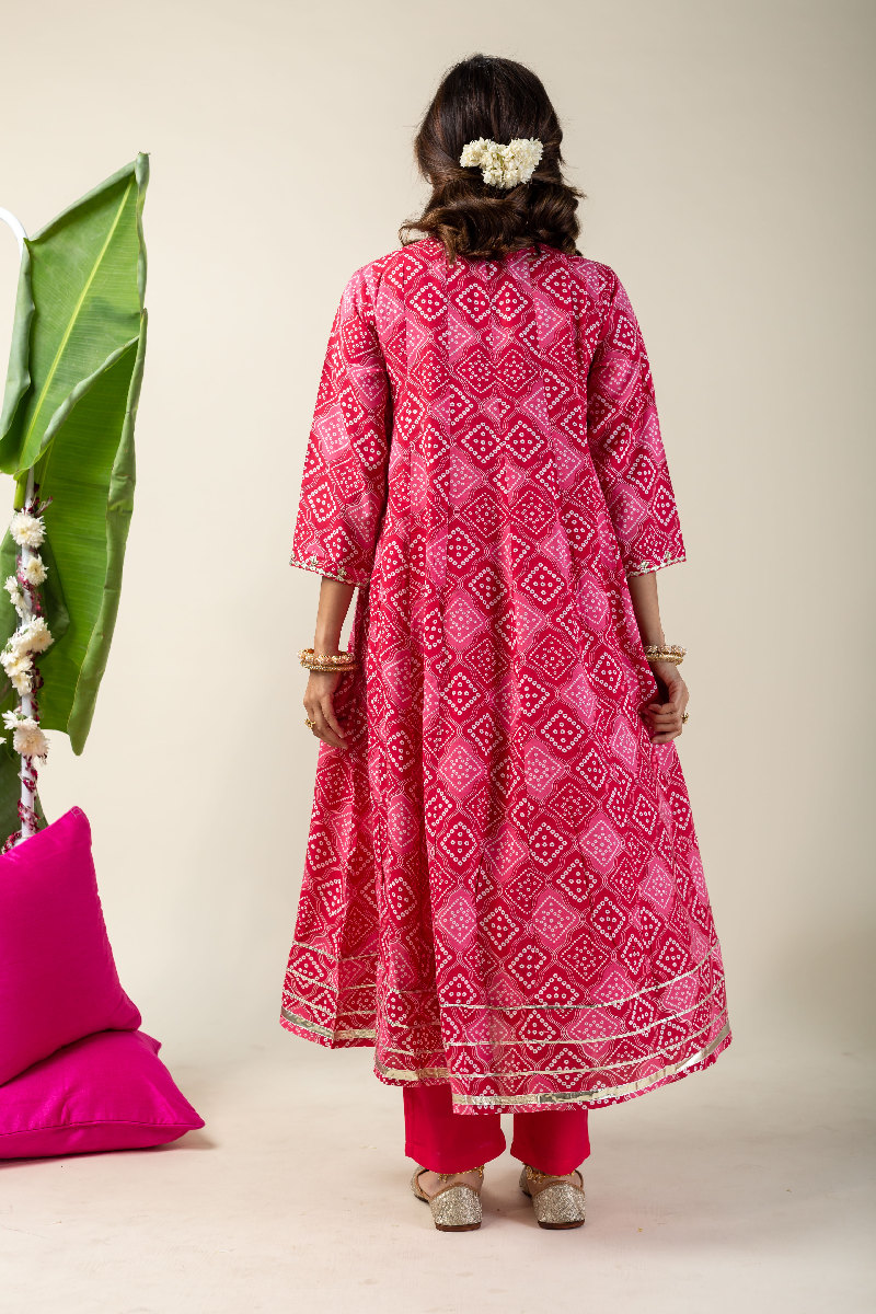 Image for Kusvaa Cood038 Maithaly Muslin Kurta Pant Set Closeup 2 New