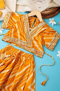 Image for Kusvaa Grw022 Darshna Muslin Girls Skirt Top And Dupatta Set Sitting