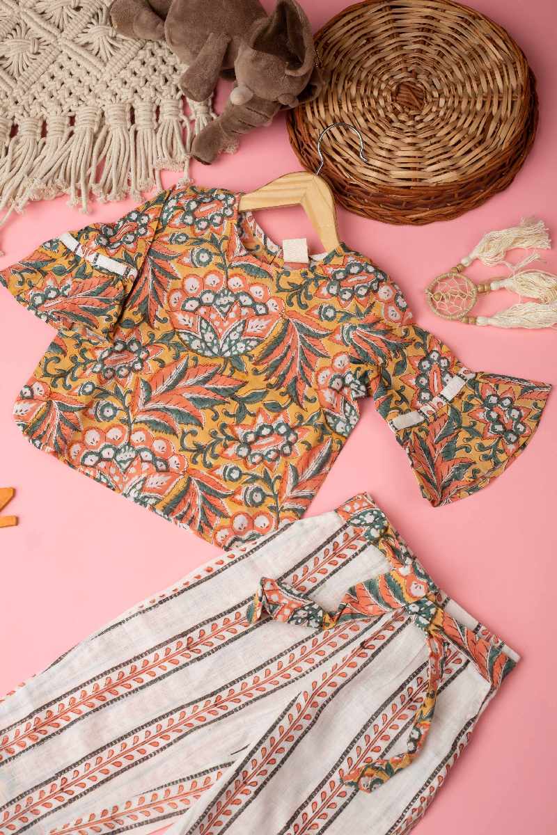 Image for Kusvaa Grw025 Raahi Cotton Girls Top Pant Set Side
