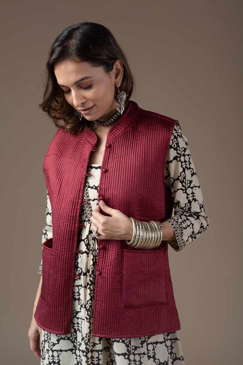 Image for Kusvaa Jak003 Vasiliki Quilted Sleeveless Reversible Silk Jacket Side