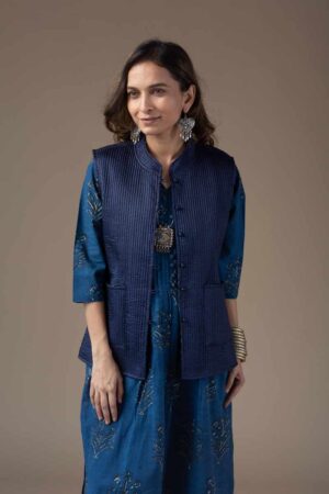 Image for Kusvaa Jak004 Myrto Quilted Sleeveless Reversible Silk Jacket Sitting