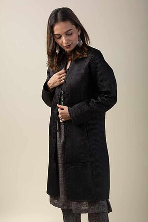 Image for Kusvaa Jak007 Vinata Reversible Long Full Sleeves Jacket Closeup 2
