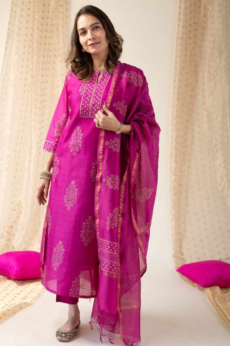 Image for Kusvaa Kds003 Arya Chanderi Kurta With Dupatta Set Neck