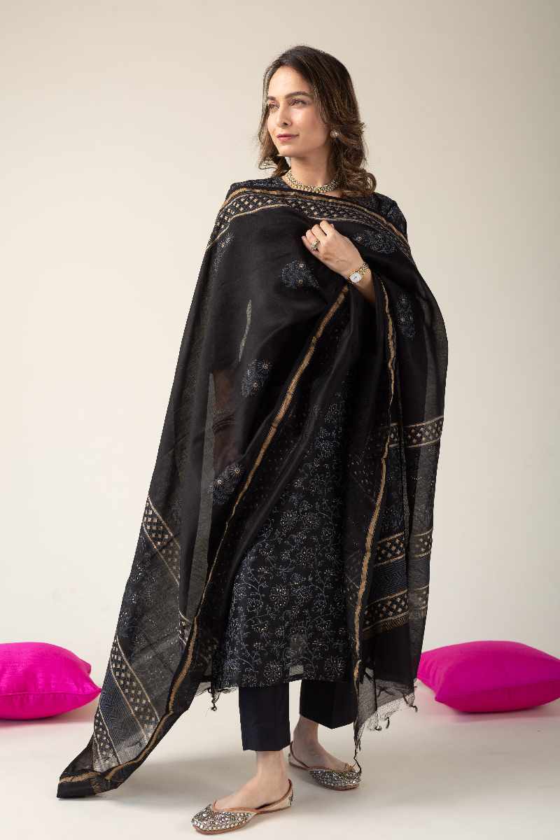 Image for Kusvaa Kds005 Anukta Chanderi Kurta With Dupatta Set Closeup 2