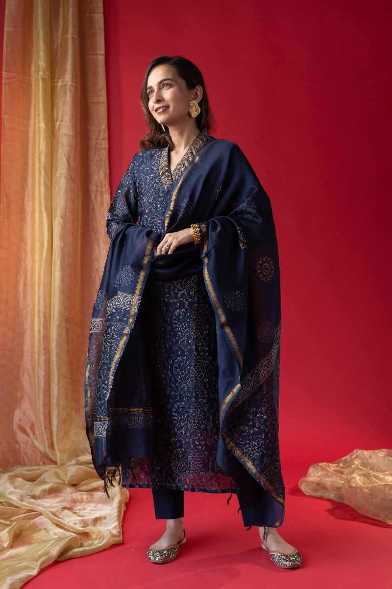 Image for Kusvaa Kds006 Sambita Chanderi Kurta With Dupatta Set Back