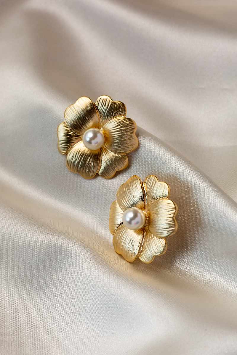 Image for Kusvaa Kpe443 Athena Golden Stud Earrings Closeup 2