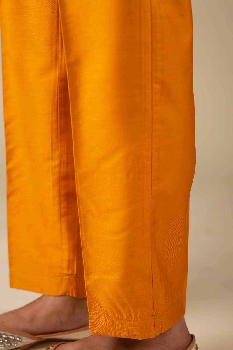 Image for Kusvaa Wkr026p Nandini Viscose Silk Pant Closeup