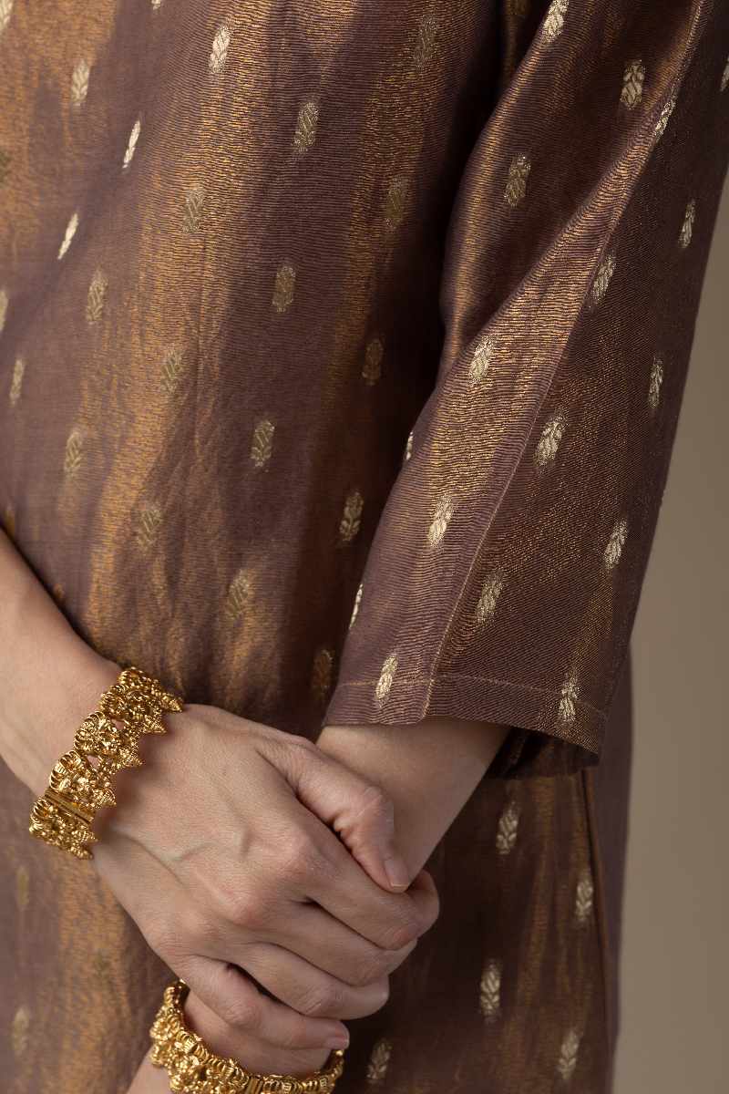 Image for Kusvaa Wkr030 Aadrika Chanderi Straight Kurta Closeup 2