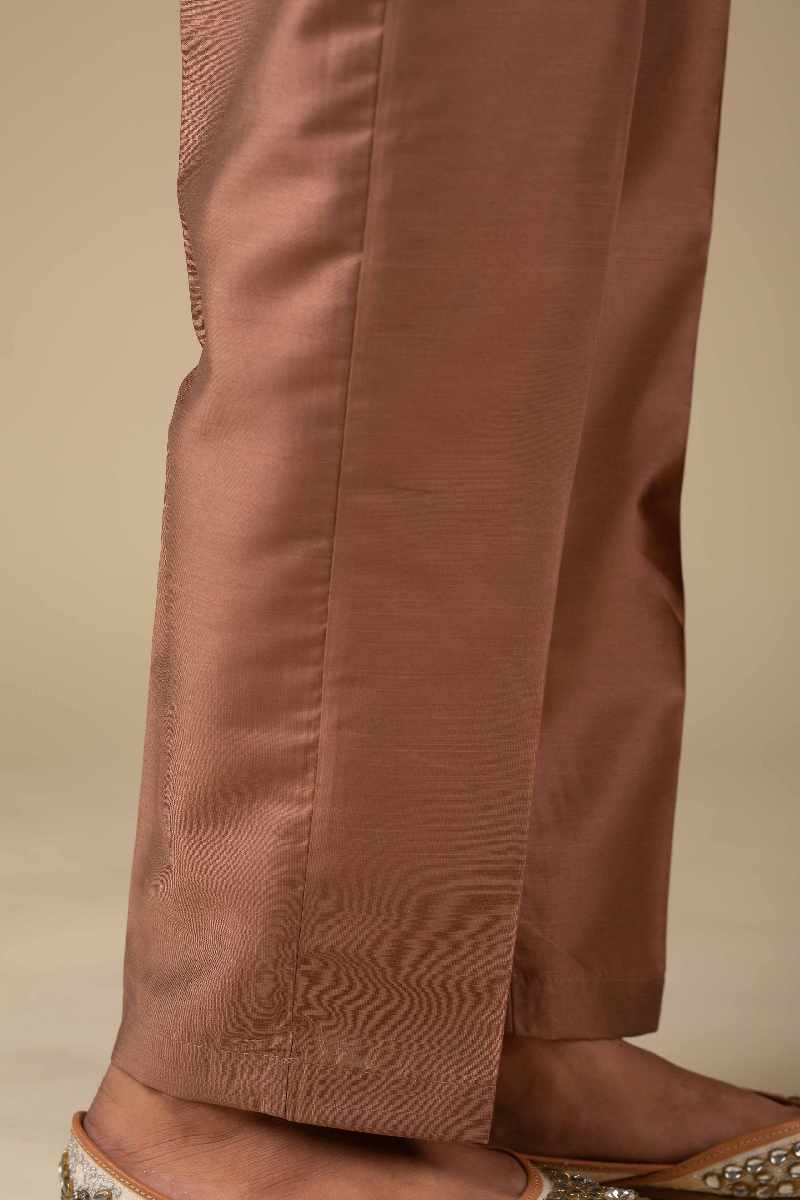 Image for Kusvaa Wkr030p Aadrika Viscose Silk Pant Closeup