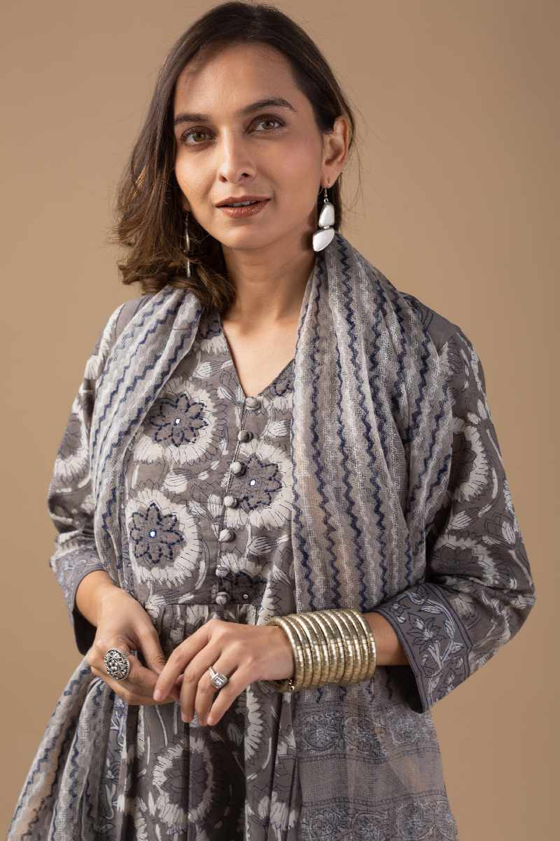 Image for Kusvaa Wkr032 Riona Cotton Handblock Kurta Featured