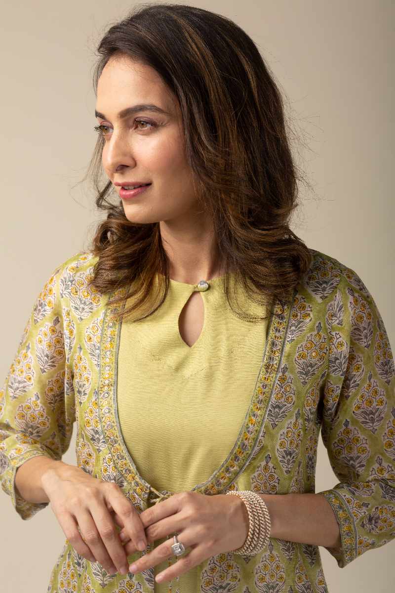 Image for Kusvaa Wkr036 Diyani Chanderi Straight Kurta Sitting