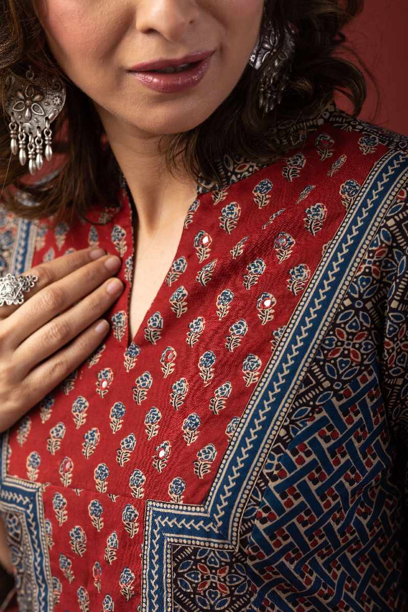 Image for Kusvaa Cood049 Megha Cotton Kurta Pant Set Closeup 2