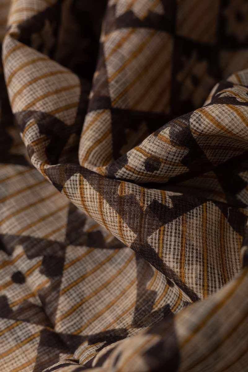 Image for Kusvaa Dup103 Tajanae Cotton Kota Doriya Dupatta Closeup 2