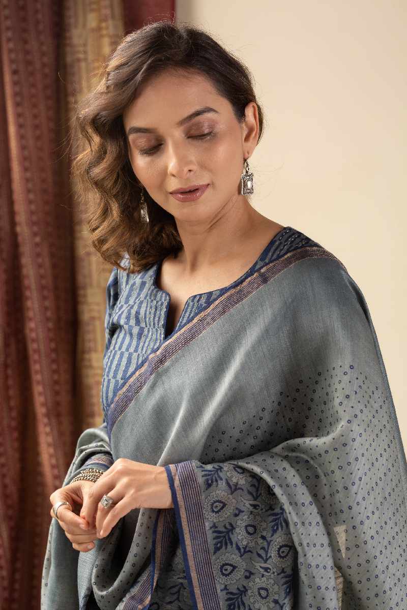 Image for Kusvaa Kds009 Aruna Tussar Kurta With Dupatta Set Featured