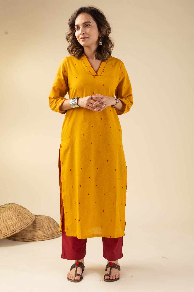 Image for Kusvaa Wkr045 Roohi Handloom Cotton Kurta  Closeup 2