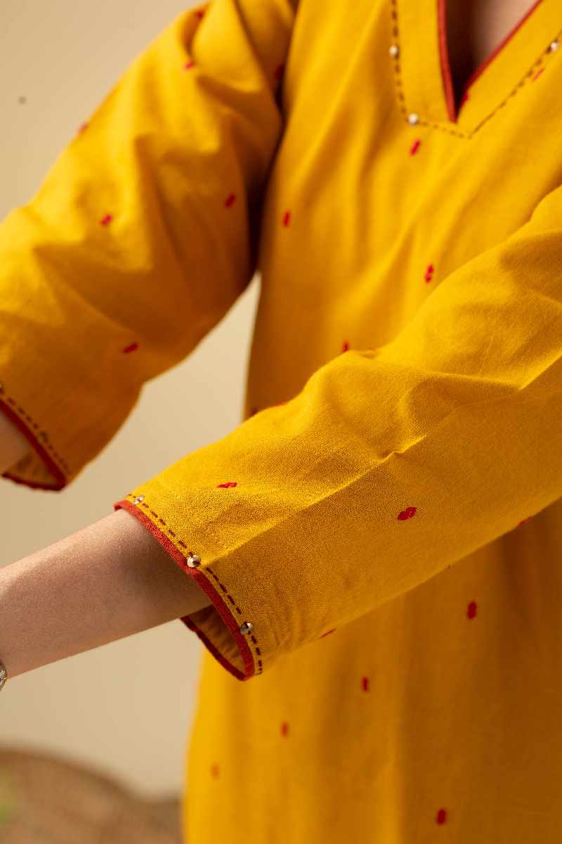 Image for Kusvaa Wkr045 Roohi Handloom Cotton Kurta  Side