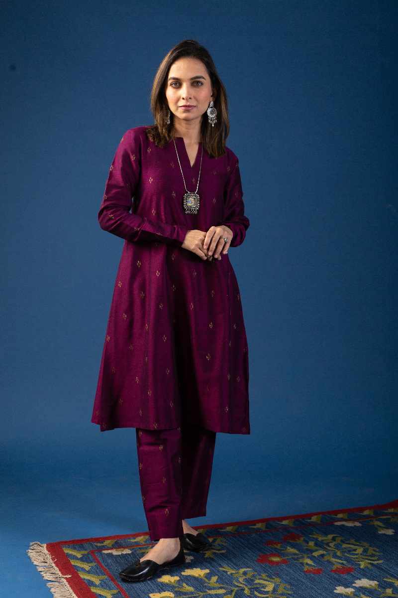 Image for Kusvaa Cood057 Urshi Cotton Silk Kurta Pant Set Closeup