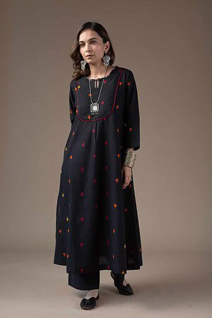 Image for Kusvaa Wkr050 Neeci Cotton Handloom Kurta Sleeves