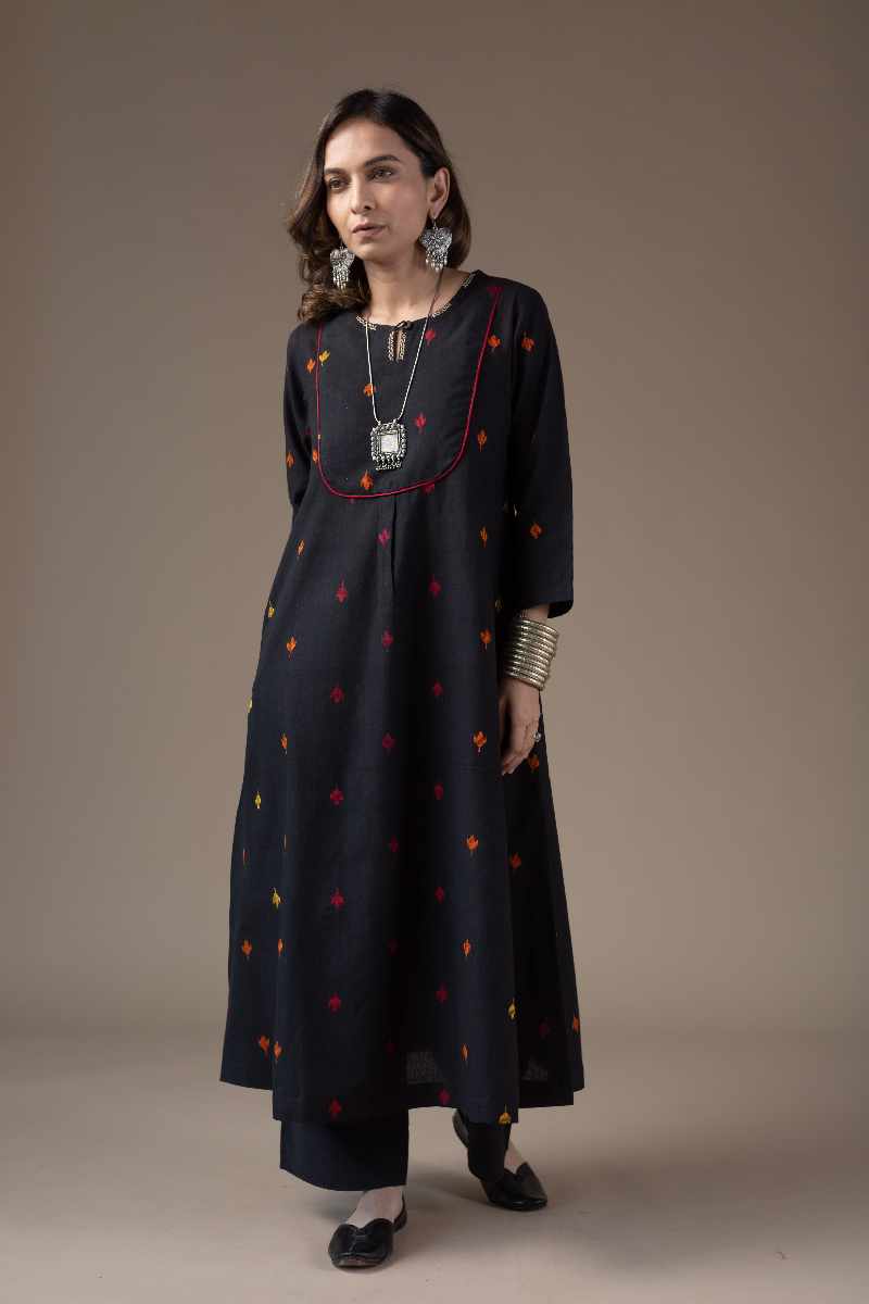 Image for Kusvaa Wkr050 Neeci Cotton Handloom Kurta Sleeves