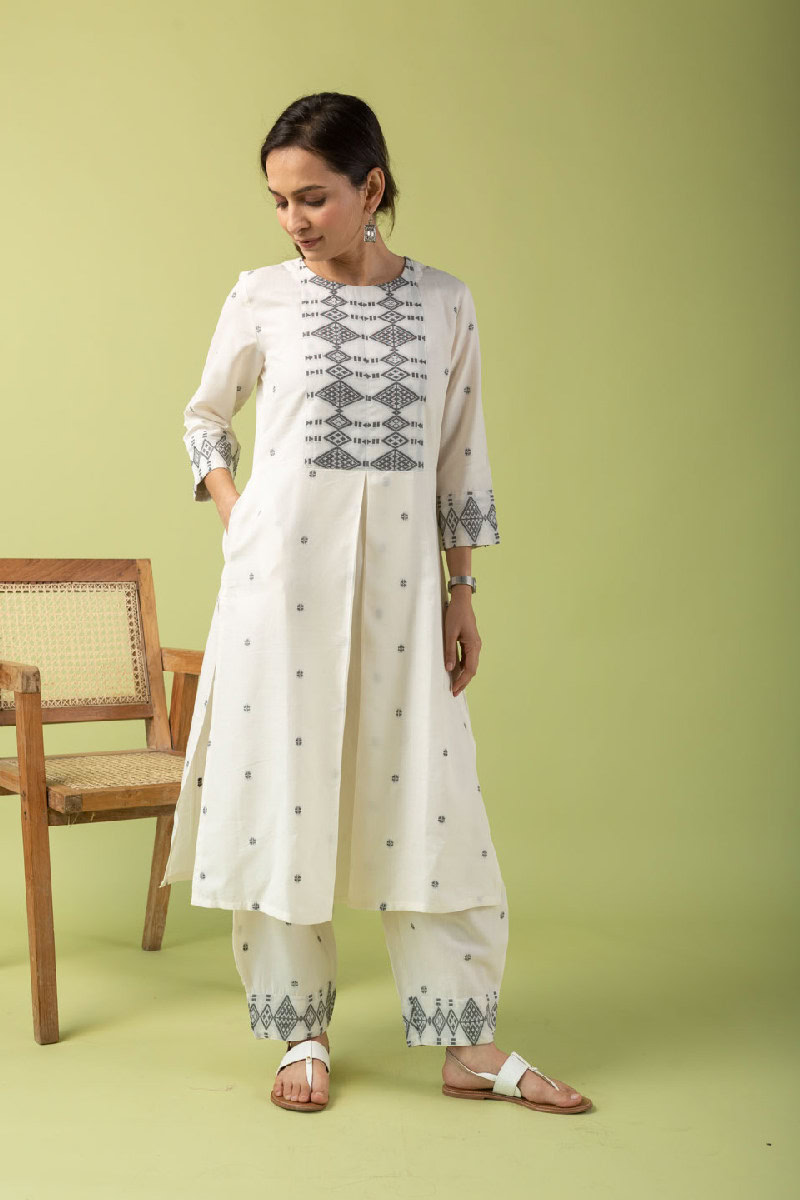 Image for Kusvaa Cood071 Ashwini Handloom Cotton Kurta Pant Set Side New