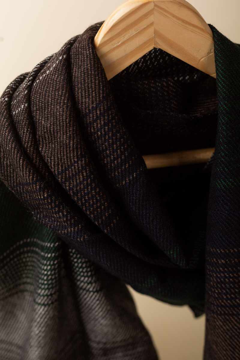 Image for Kusvaa Kusl112 Eeshwar Woolen Muffler Side New