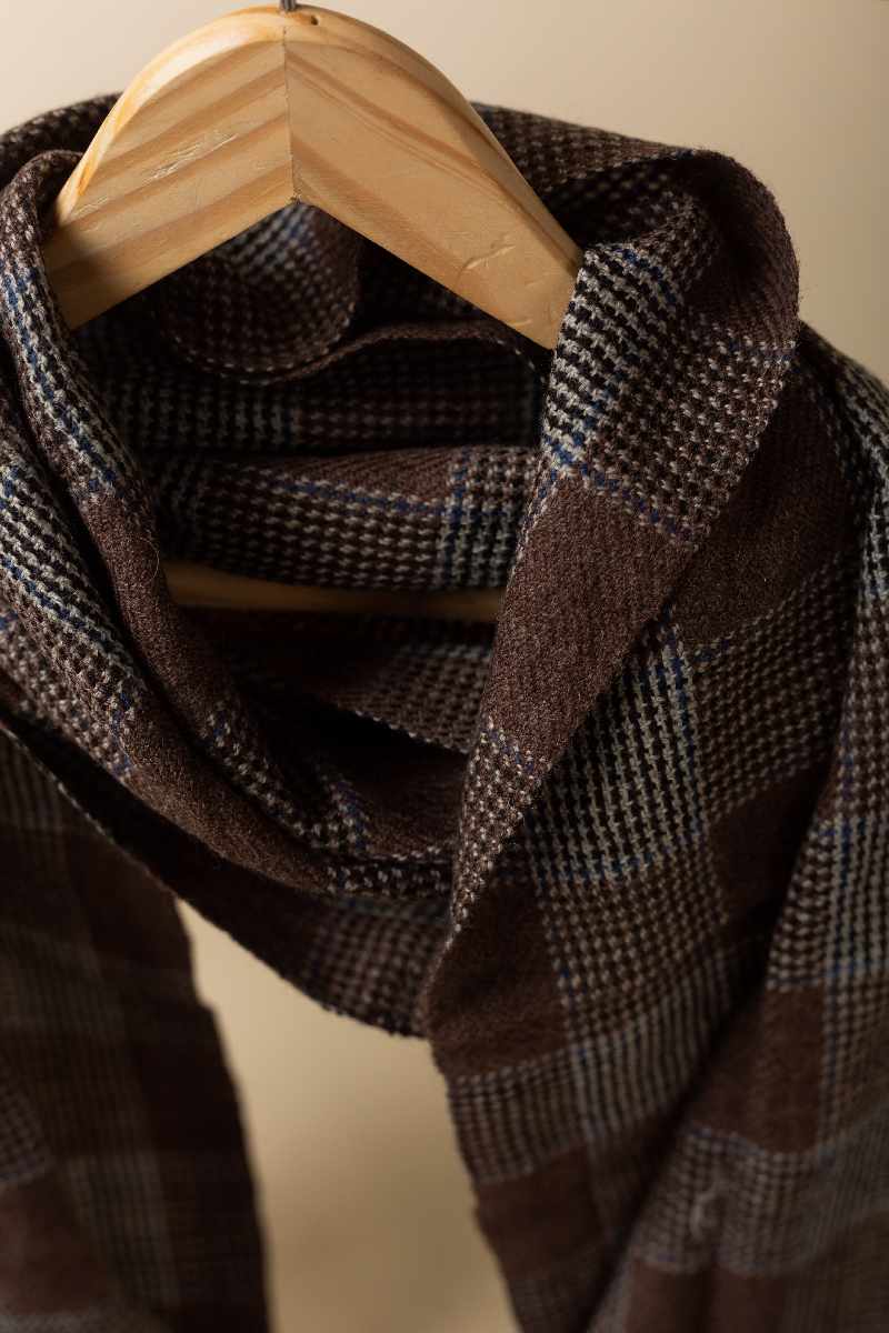 Image for Kusvaa Kusl124 Garud Woolen Muffler Front New