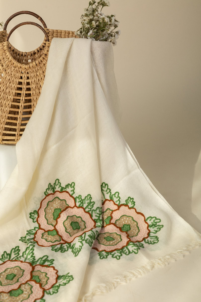 Image for Kusvaa Shw013 Hamsika Woolen Shawl Featured