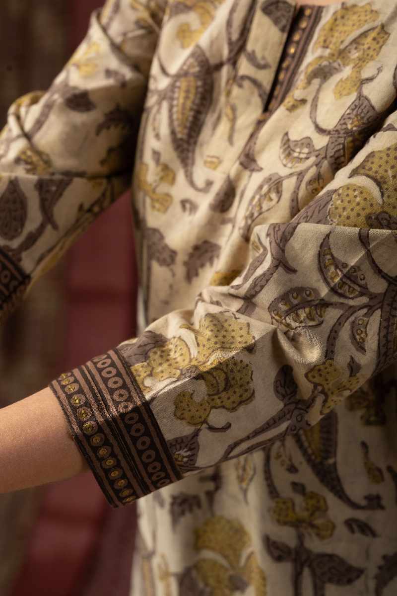 Image for Kusvaa Wkr062 Anushree Cotton Blockprint Kurta Closeup 2