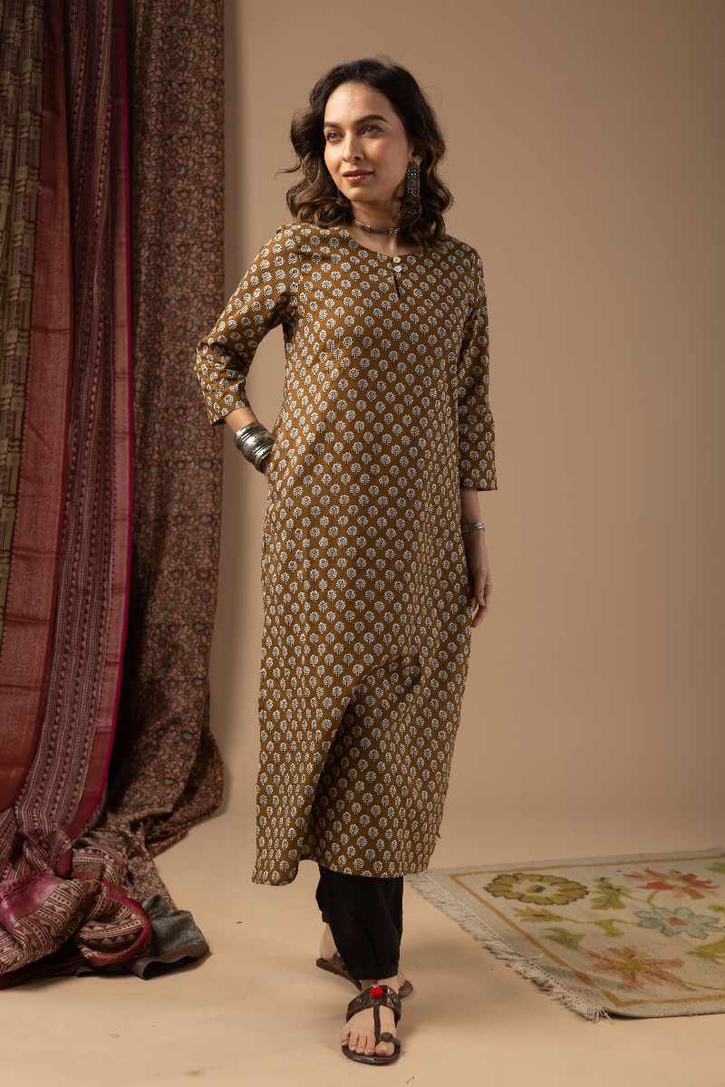 Image for Kusvaa Wkr071 Rahee Cotton Screen Print Kurta Closeup 2