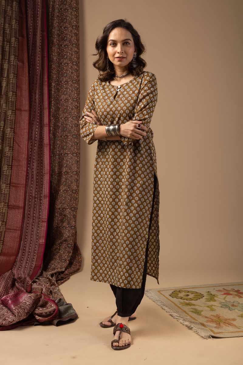 Image for Kusvaa Wkr071 Rahee Cotton Screen Print Kurta Closeup