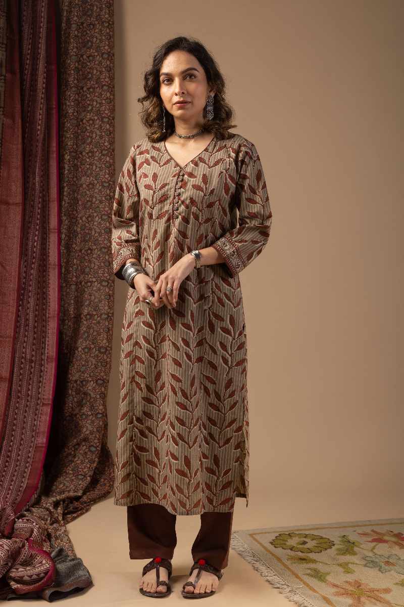 Image for Kusvaa Wkr072 Sunila Cotton Screen Print Kurta Closeup 3