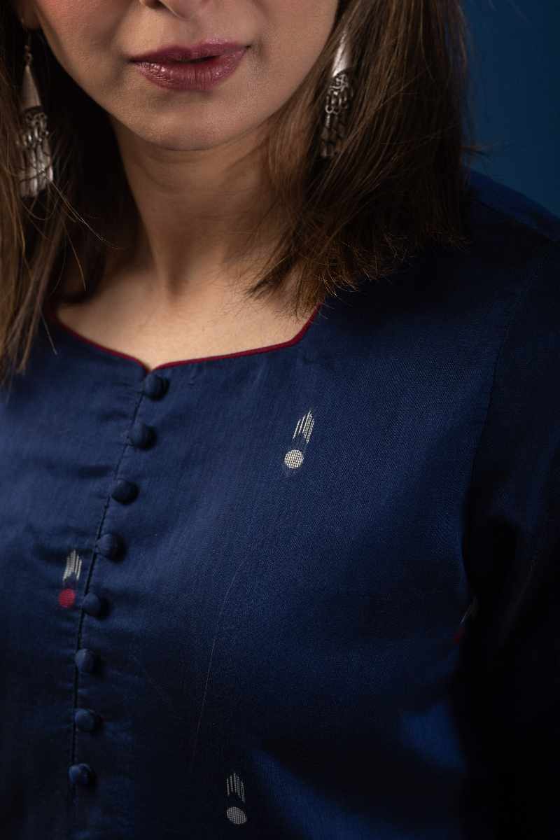 Image for Kusvaa Wkr081 Aani Cotton Jamdani Kurta Closeup