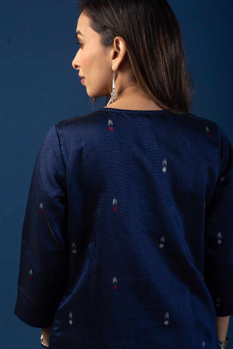 Image for Kusvaa Wkr081 Aani Cotton Jamdani Kurta Pocket