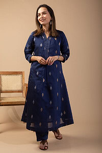 Image for Kusvaa Wkr086 Saachi Silk Jamdani Kurta Sleeves