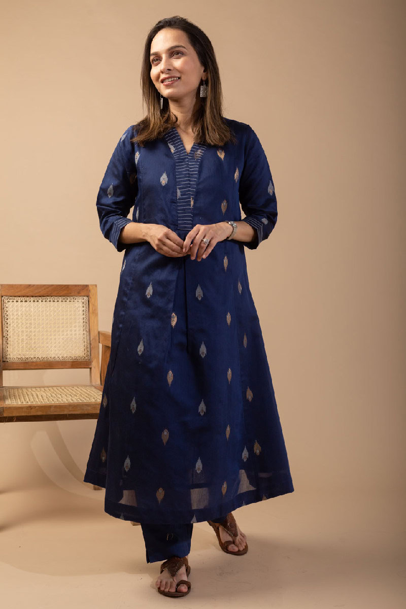 Image for Kusvaa Wkr086 Saachi Silk Jamdani Kurta Sleeves