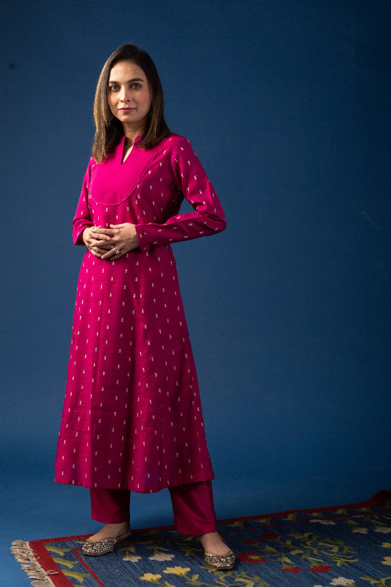 Image for Kusvaa Wkr087 Sriradha Cotton Silk Kurta Side