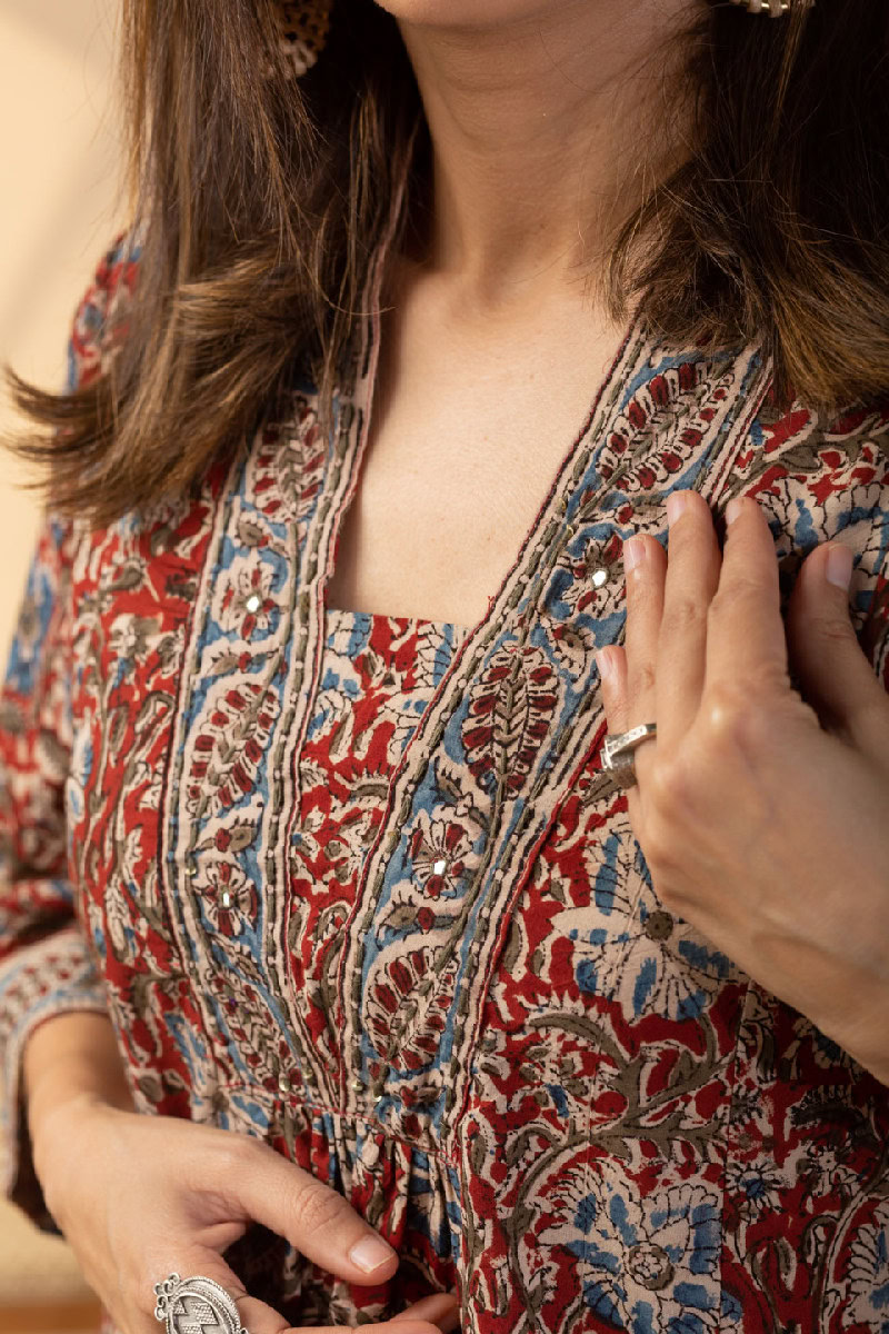 Image for Kusvaa Wkr090 Ajitha Cotton Kalamkari Kurta Closeup 2