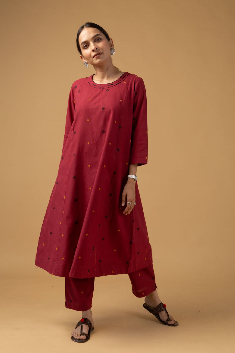 Image for Kusvaa Cood075 Samshini Handloom Cotton Kurta Pant Set Back