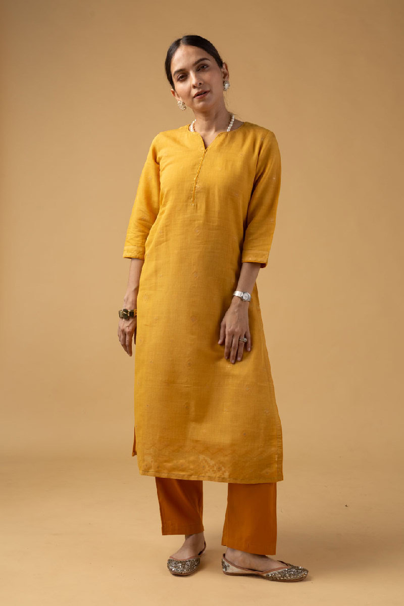Image for Kusvaa Wkr079a Darshan Chanderi Straight Kurta Closeup 3